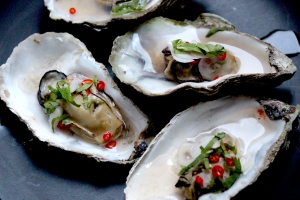 oysters with chilli and herbs